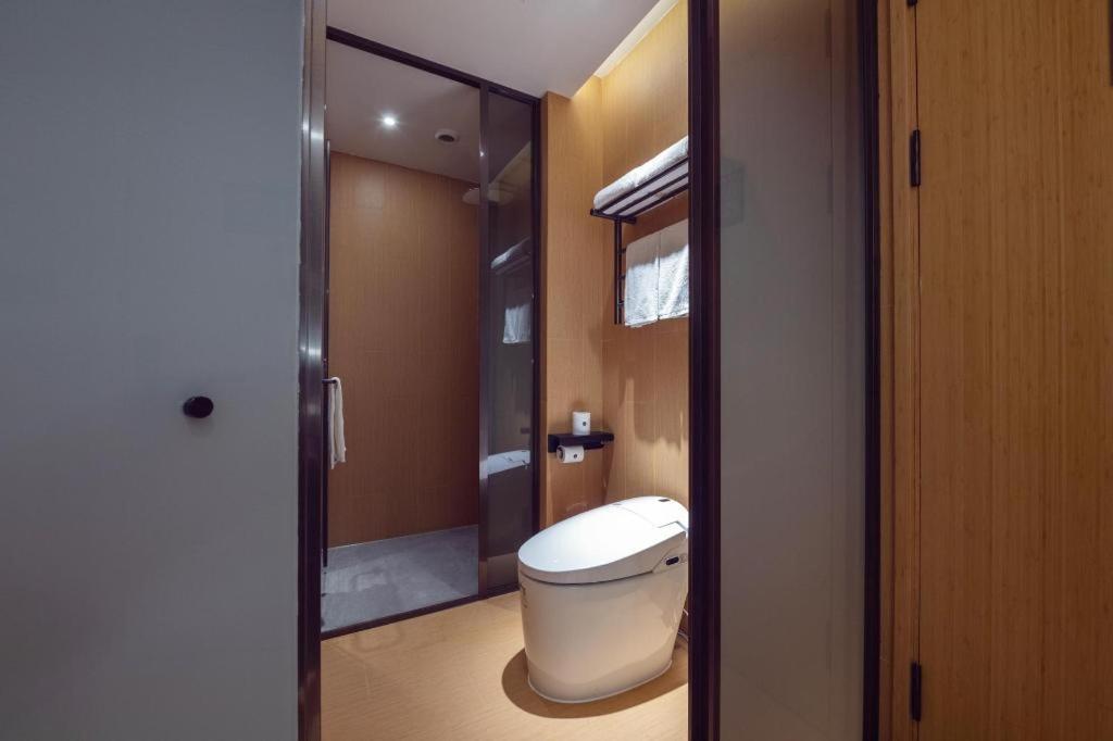 Ji Pudong Airport Free Trade Zone Hotel