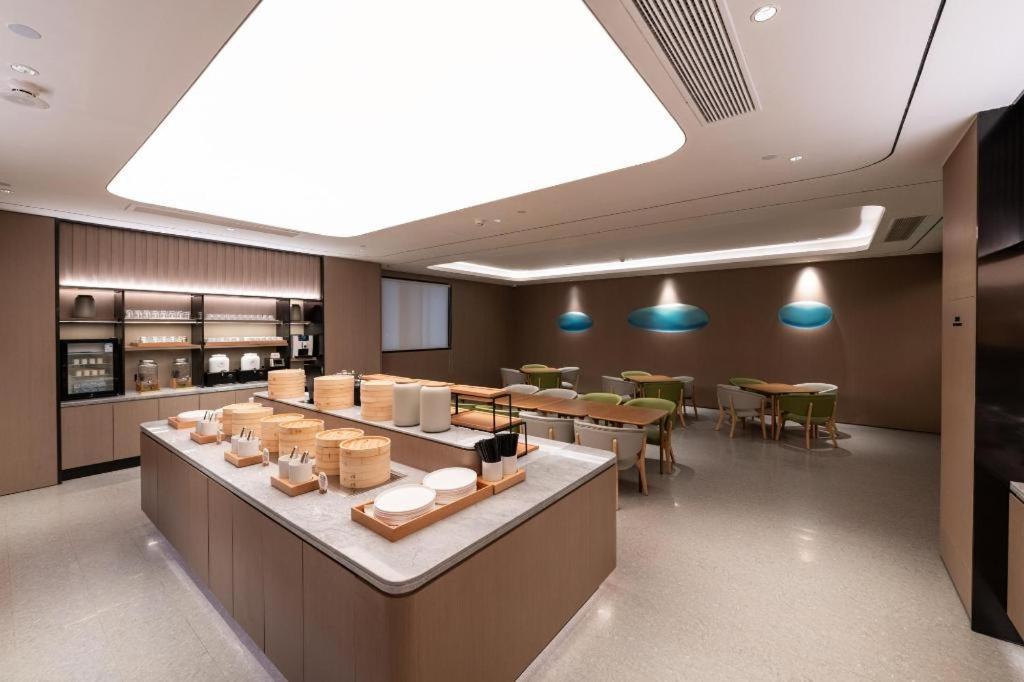 Ji Pudong Airport Free Trade Zone Hotel