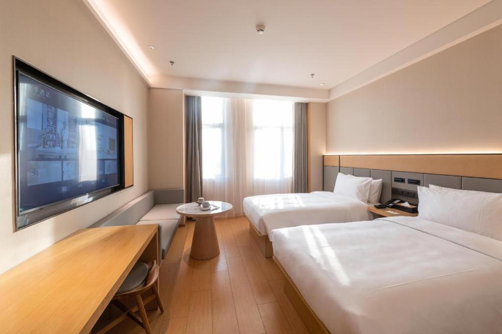 Ji Pudong Airport Free Trade Zone Hotel 3*